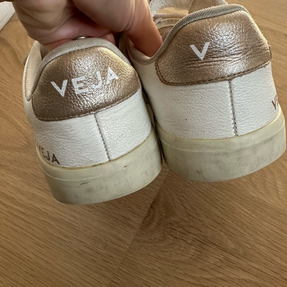 Veja White Sneakers - Picture 5 of 8
